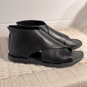 NWT Born “IWA” Sandal/Bootie Black Size 8